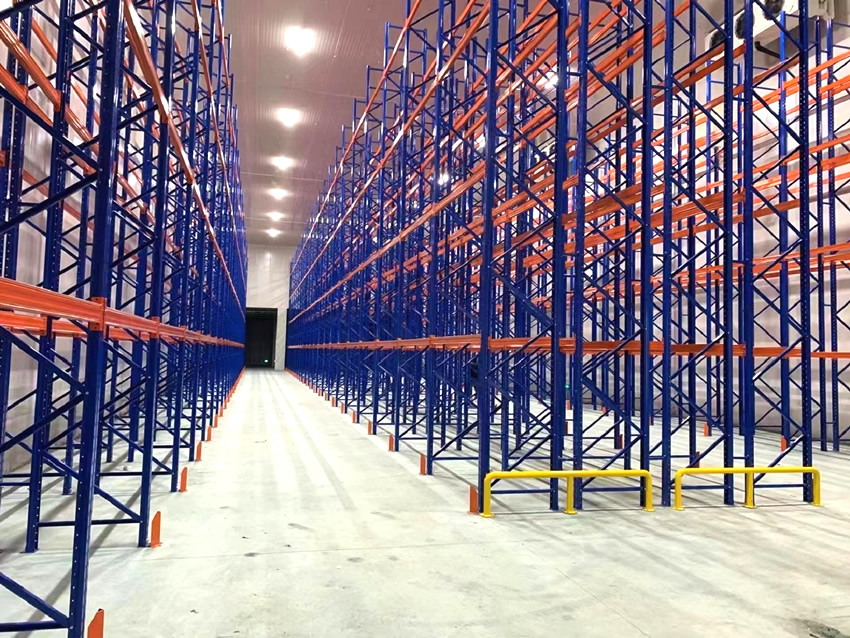 Selective pallet racking case of a supply chain management company in Shanghai.
